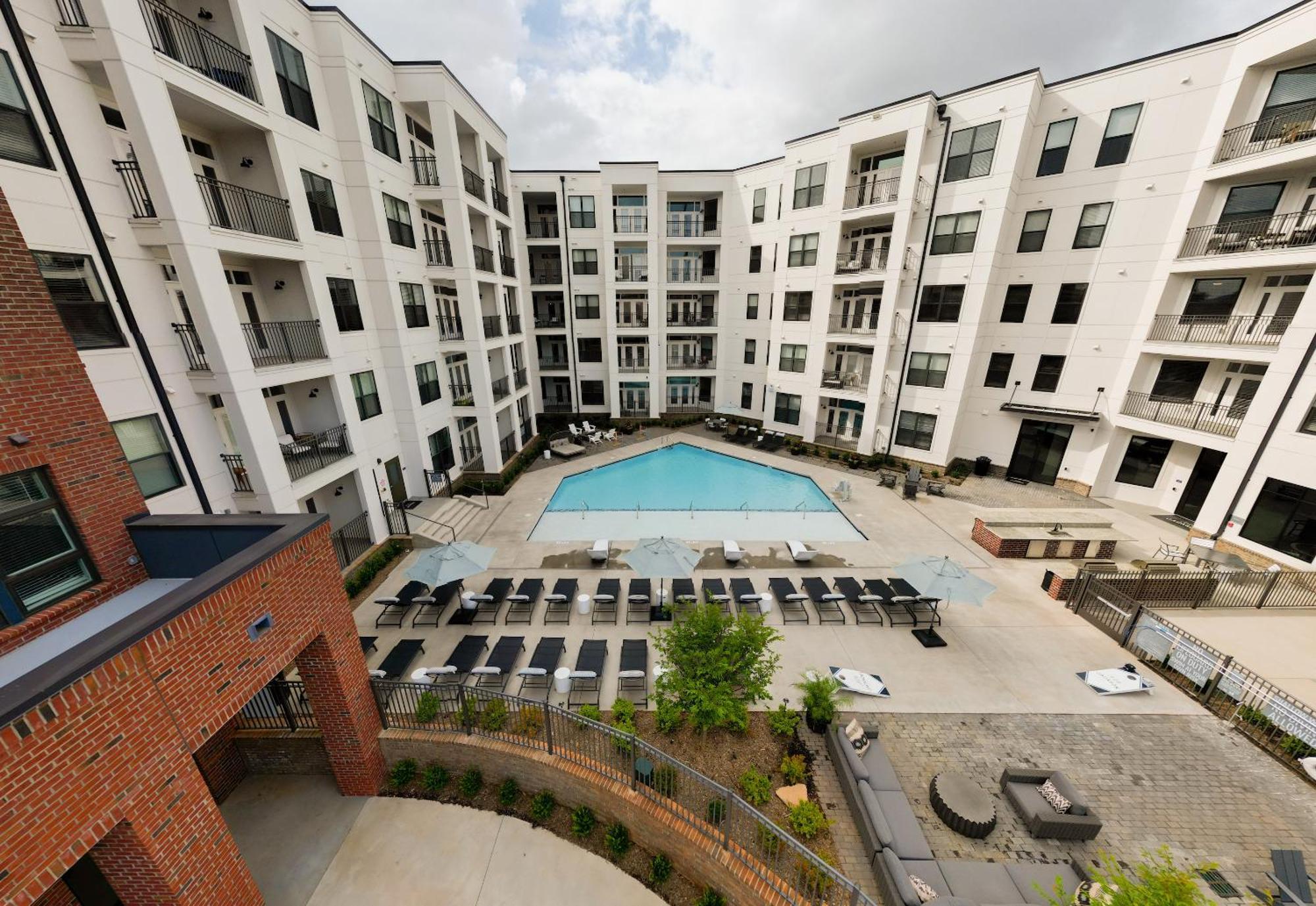 Mint House Greenville - West End Exterior photo